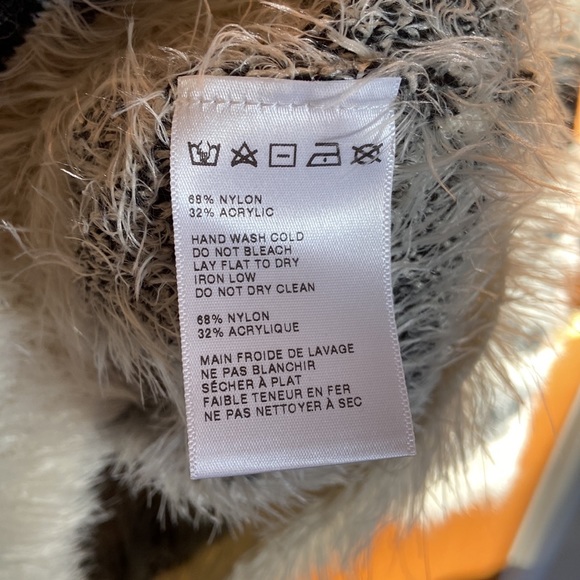 Fuzzy Cozy Sweater - Picture 9 of 10